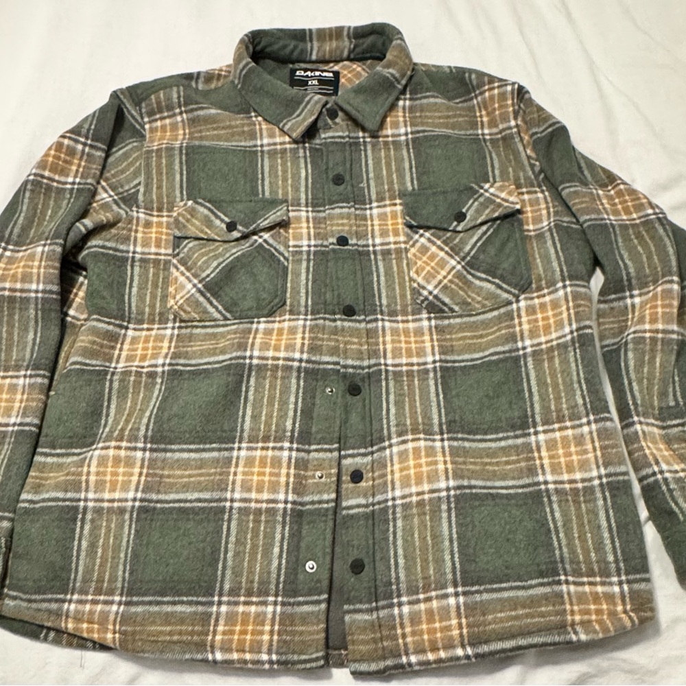 Dakine Green and Tan Plaid Shirt Jacket